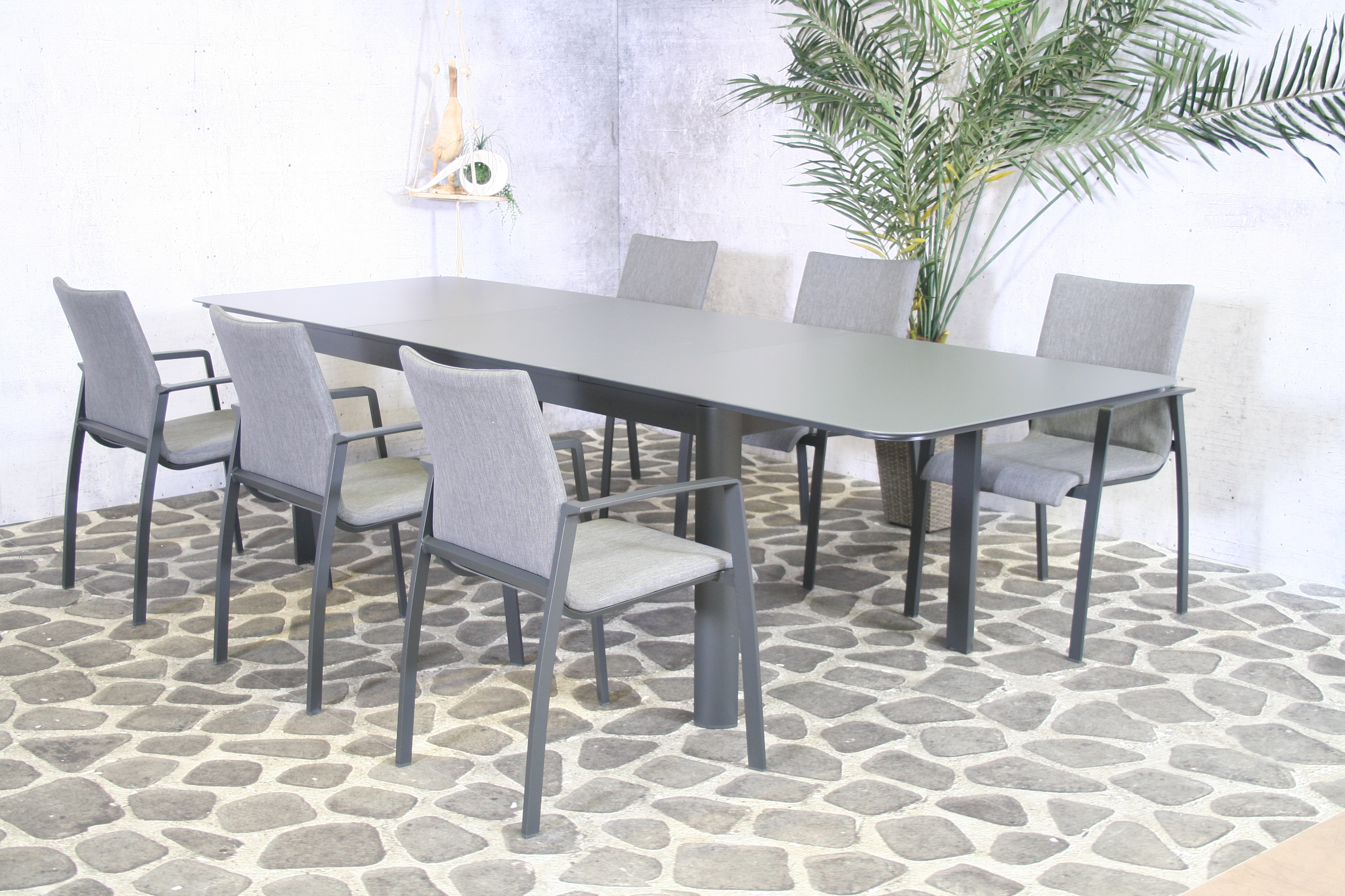 Essgruppe Solero - Tisch 200/300cm x 100cm mit 6 Stapelstühlen Solero