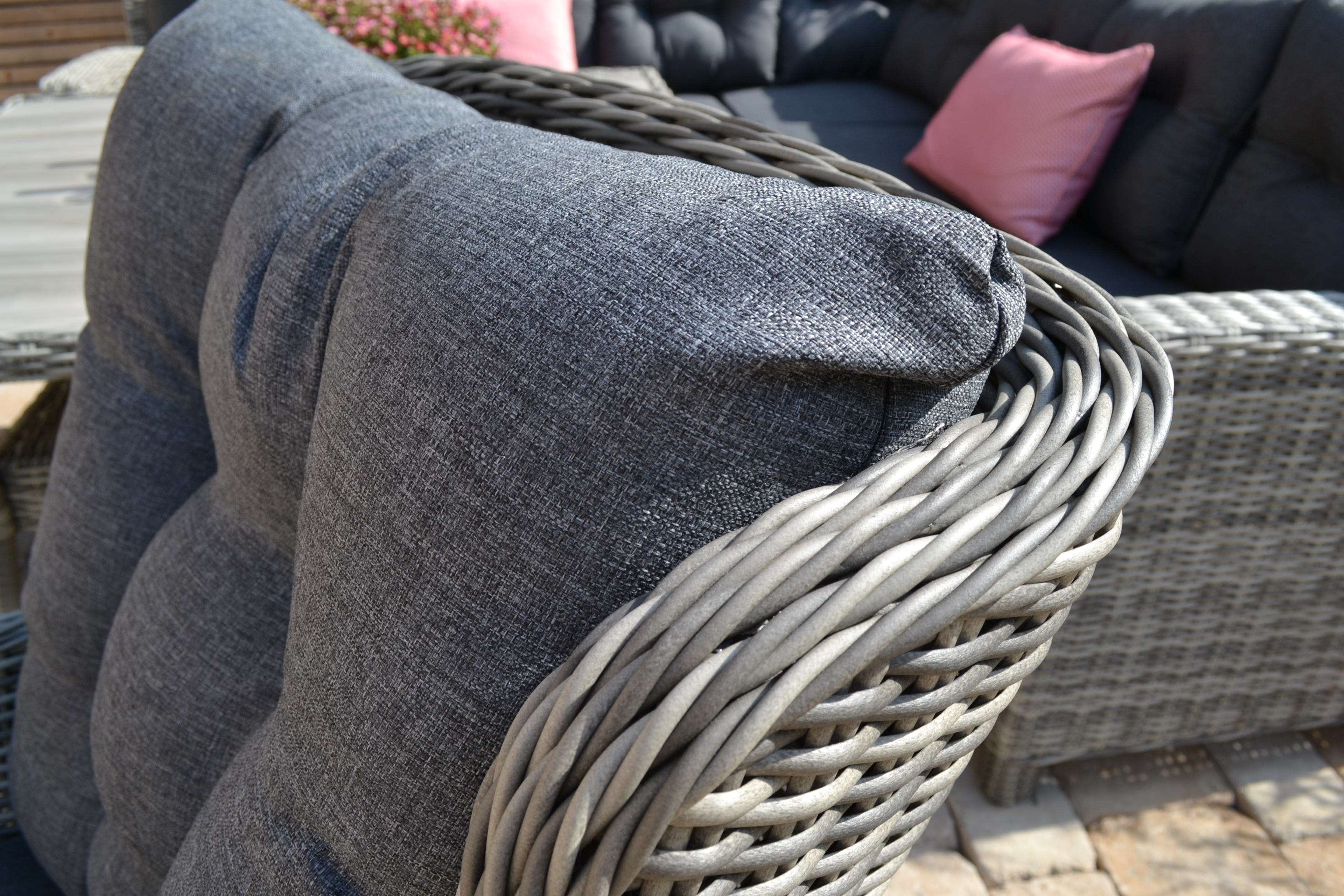 Comfort Sessel Silvia Polylyrattan dunkelgrau Mix mit Sitz- und Rückenpolster in grau