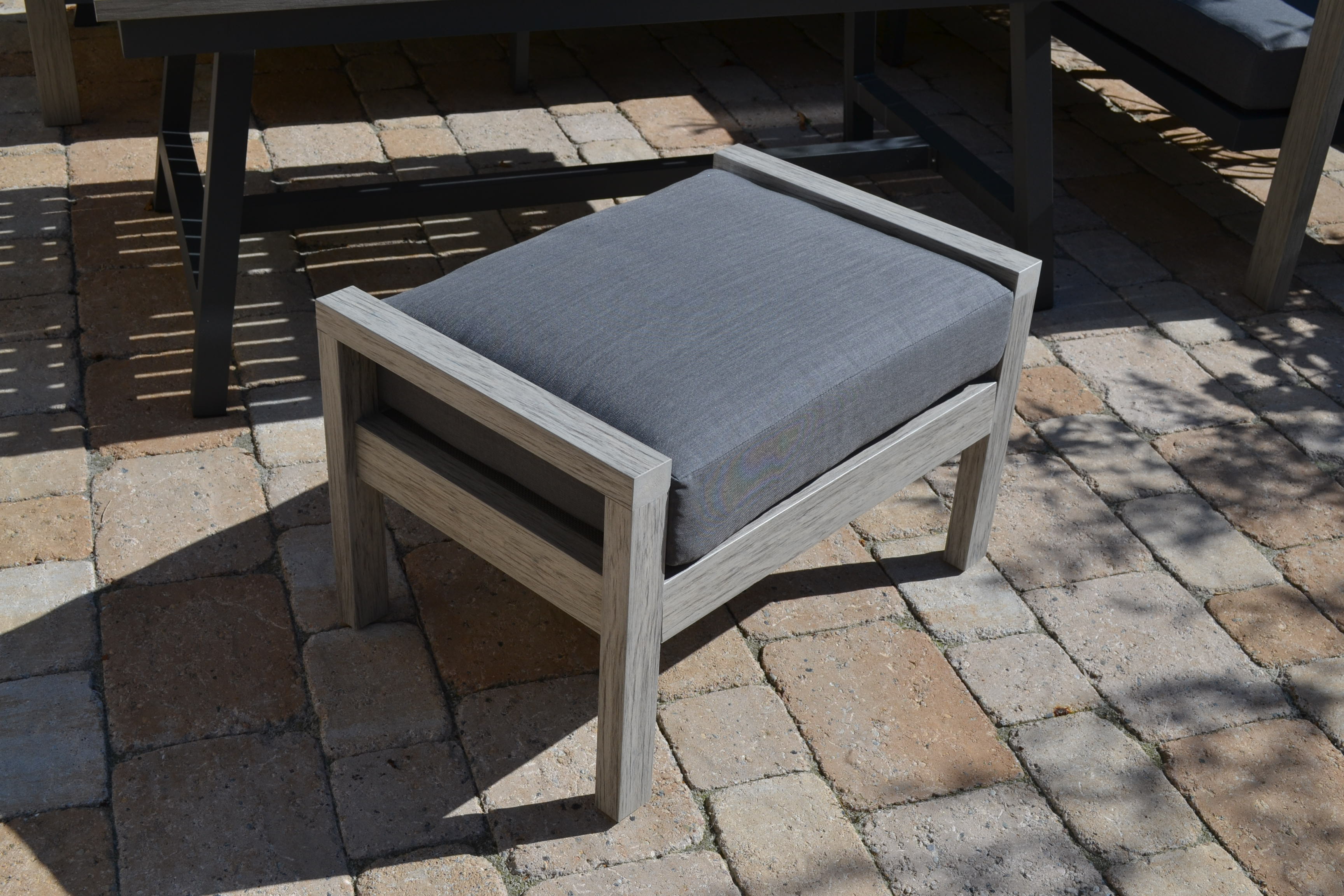 DSC_0809sM8SyN4L5h2JB Fußhocker mit Polster für Ecklounge Morgana / Kona vintage Grey